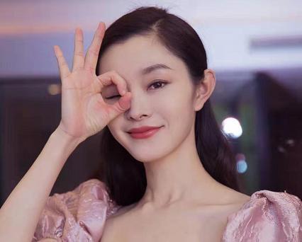 宋轶的绯闻男友,宋轶绯闻男友的迷雾，娱乐圈情感纠葛与公众想象的交织
