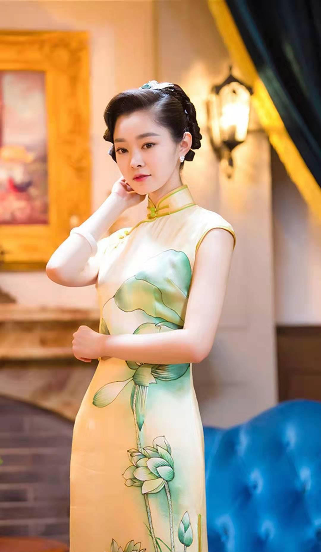 宋轶的旗袍装,宋轶，一袭旗袍，演绎古典与现代的完美交融