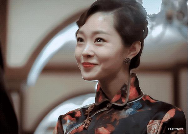 宋轶穿旗袍的电视,宋轶，旗袍下的古典韵味与现代演绎
