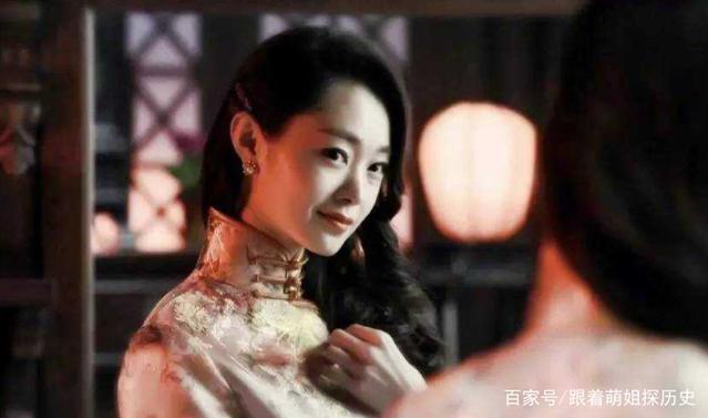 宋轶谍战剧旗袍装,宋轶谍战剧中的旗袍风华，一袭长衫，尽显巾帼英姿