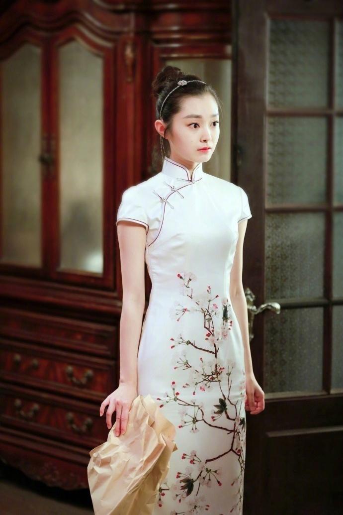 宋轶穿旗袍坐姿,宋轶穿旗袍坐姿，古典美与现代风尚的完美融合