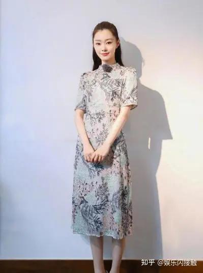 宋轶穿旗袍的样子太美了,宋轶穿旗袍，古典美与现代魅力的完美融合