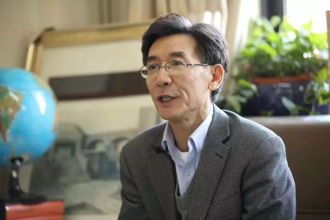 2024年美元会跌到6元吗,2049，预测未来货币走势的迷雾——美元是否会跌至6元人民币？