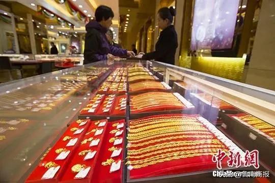周大福回收是直接给钱么,周大福回收黄金首饰，直接给钱吗？——解析其服务流程与价值评估