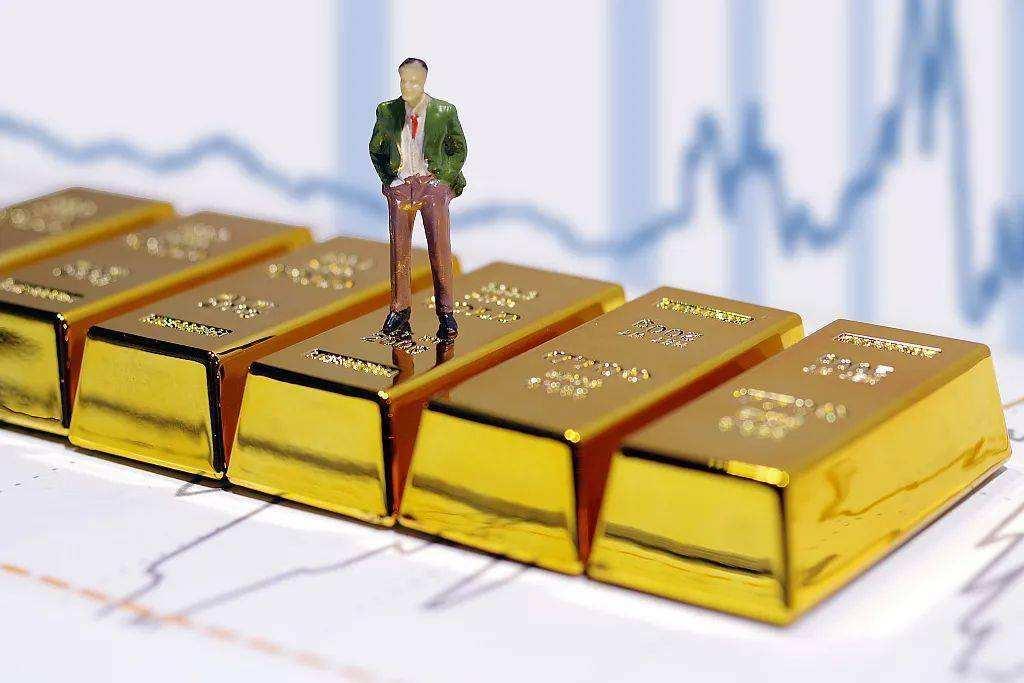 现货黄金多少钱一克了,黄金价格波动，现货黄金融情势与投资考量