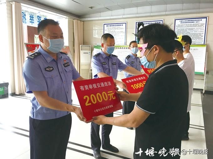 排列3中2个有奖吗,排列3中2个数字，也能收获惊喜吗？
